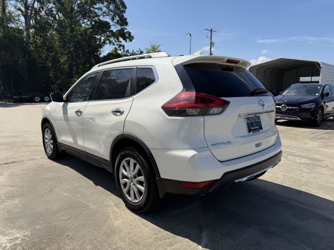 Used 2018 Nissan Rogue SV AWD/4WD image 19