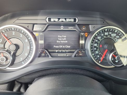 Used 2021 RAM 1500 Laramie AWD/4WD image 15