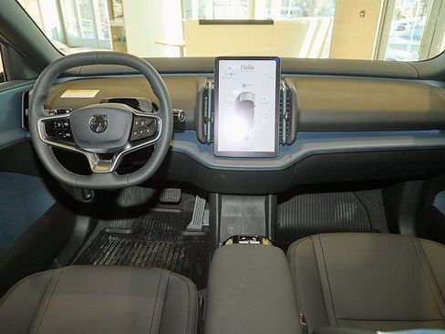 New 2026 Volvo EX30 Plus w/ Climate Package image 16