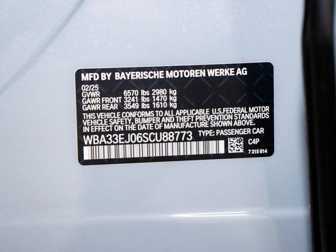 Used 2025 BMW 760i xDrive w/ Executive Package image 24