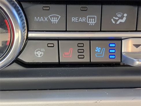 Used 2023 Ford Expedition Max Limited image 30