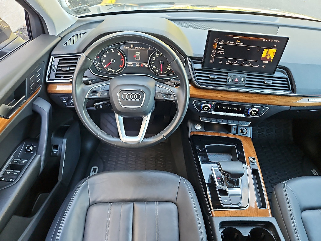 Used 2023 Audi Q5 2.0T Premium w/ Convenience Package AWD/4WD image 10