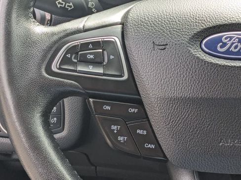 Used 2018 Ford Escape SEL AWD/4WD image 15
