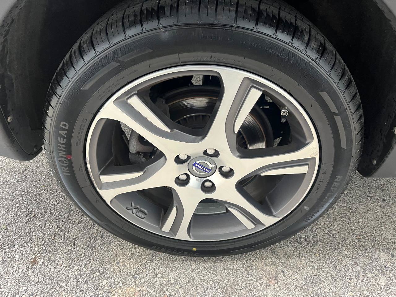 Used 2015 Volvo XC70 T6 Premier Plus AWD/4WD image 33
