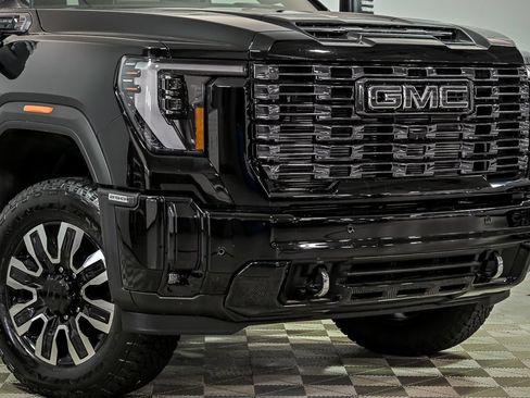 New 2026 GMC Sierra 2500 Denali Ultimate AWD/4WD image 2