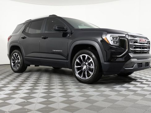 New 2026 GMC Terrain Elevation w/ Elevation Premium Package image 3