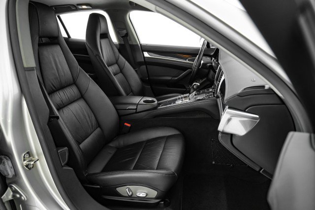 Used 2010 Porsche Panamera S RWD image 32