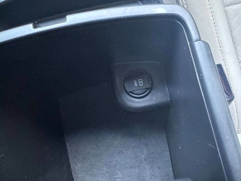 Used 2016 Kia Sorento FWD image 38