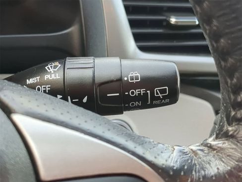 Used 2016 Honda Odyssey Touring Elite image 34