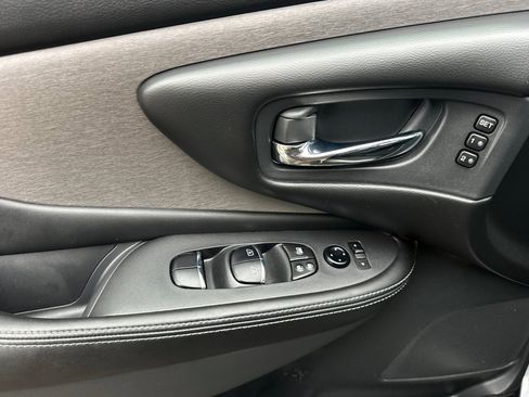 Used 2023 Nissan Murano SL w/ SL Moonroof Package image 11