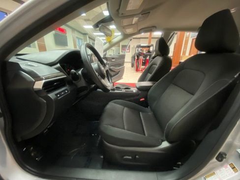 Used 2025 Nissan Altima 2.5 SV image 20