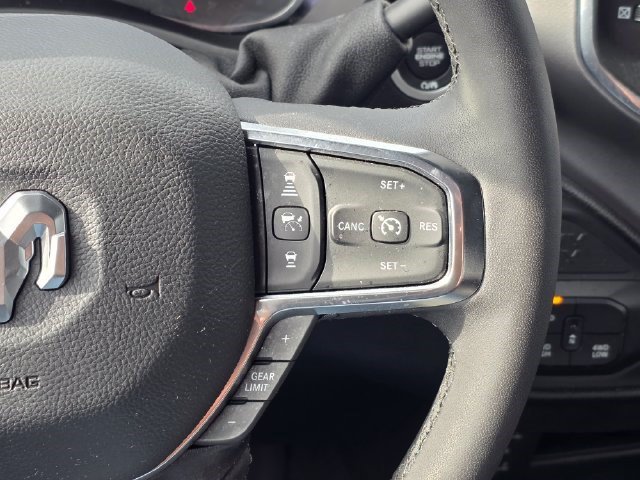 Used 2025 RAM 2500 Laramie AWD/4WD image 28