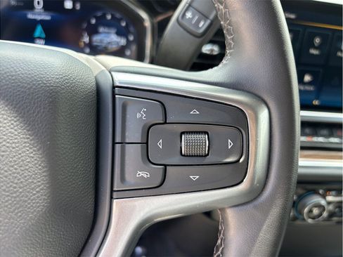 Used 2023 Chevrolet Silverado 1500 LT AWD/4WD image 26