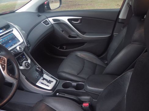 Used 2012 Hyundai Elantra Limited w/ Technology Pkg 5 image 29