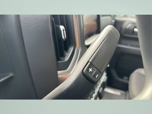 Used 2024 Chevrolet Silverado 1500 Custom Trail Boss AWD/4WD image 14