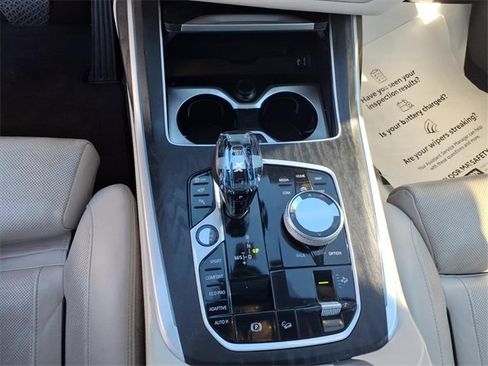 Used 2022 BMW X7 xDrive40i image 17