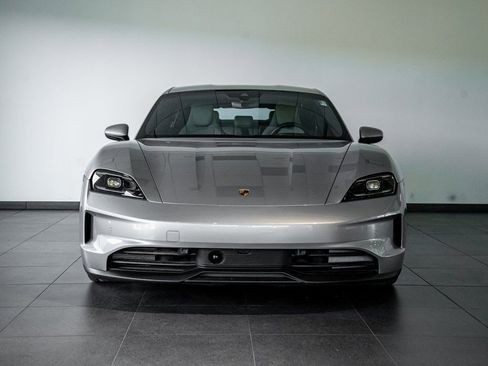 Certified 2025 Porsche Taycan image 10