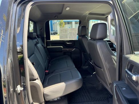 Used 2022 Chevrolet Silverado 2500 LTZ w/ LTZ Convenience Package RWD image 17