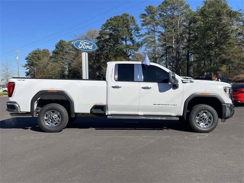 Used 2024 GMC Sierra 2500 Pro image 3