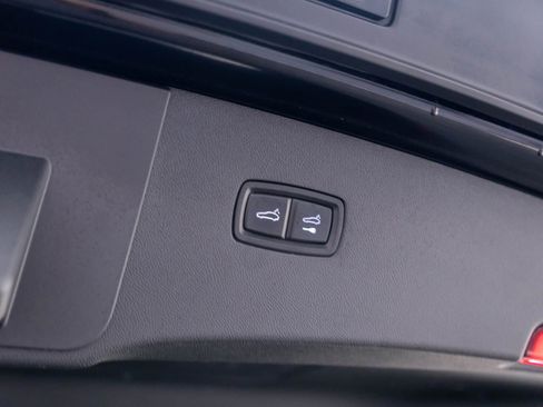 Certified 2021 Porsche Cayenne S AWD/4WD image 32