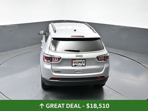 Used 2024 Jeep Compass Latitude image 49