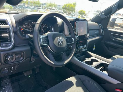 New 2026 RAM 1500 4x4 Crew Cab image 17