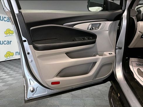 Used 2017 Honda Ridgeline RTL-T image 10