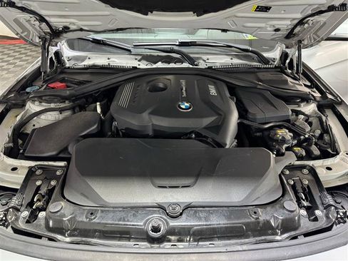 Used 2017 BMW 330i xDrive 330i xDrive image 25