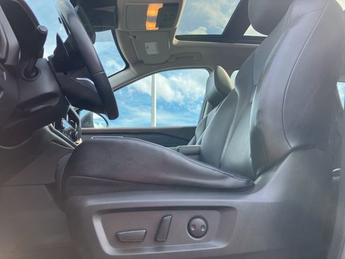 Used 2021 Nissan Rogue SV w/ Premium Package AWD/4WD image 24
