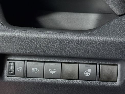 Used 2021 Toyota RAV4 XLE w/ XLE Grade Weather Package AWD/4WD image 15