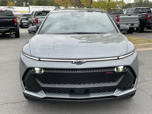 New 2026 Chevrolet Equinox EV RS image 2