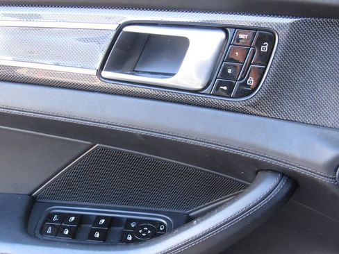 Used 2019 Porsche Panamera Turbo AWD/4WD image 35