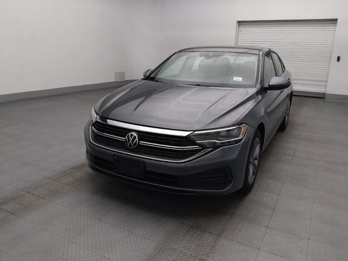 Used 2024 Volkswagen Jetta SE FWD image 15