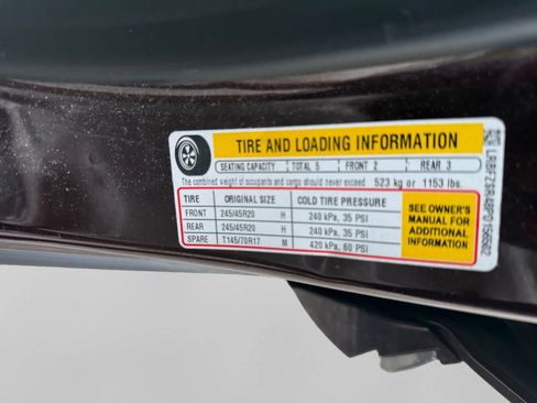 Used 2023 Buick Envision Avenir AWD/4WD image 25