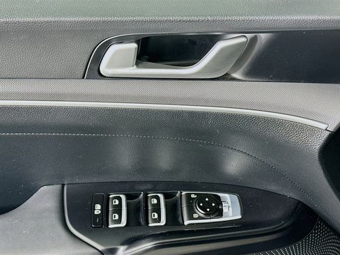 Used 2025 Kia K5 LXS image 15