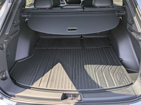 Used 2026 Chevrolet Equinox EV LT image 26