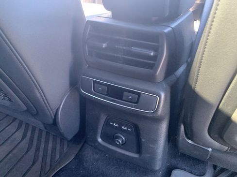 Used 2023 Audi Q4 e-tron Premium Plus w/ Premium Plus image 19