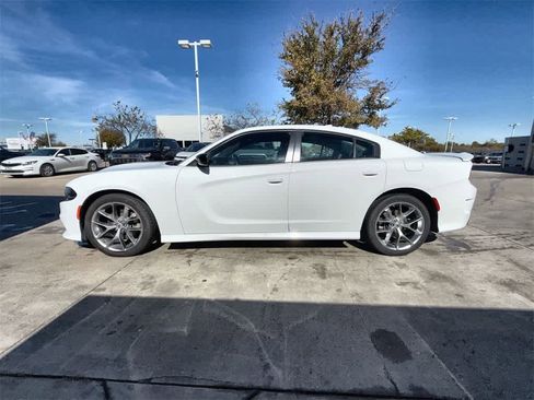 Used 2023 Dodge Charger GT image 3