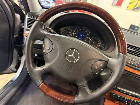 Used 2006 Mercedes-Benz E 350 4MATIC Sedan image 19