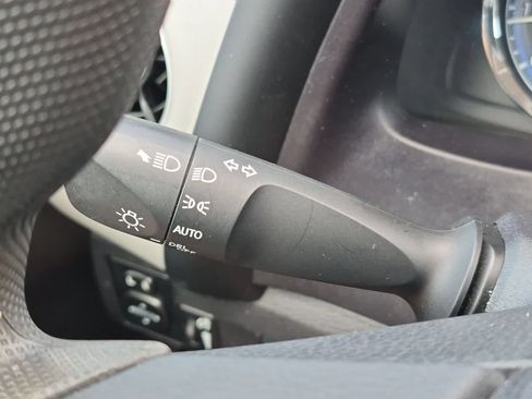Used 2018 Toyota Corolla LE FWD image 25