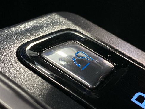 New 2025 Ford F150 Lariat w/ Equipment Group 502A High image 26