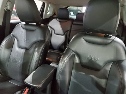 Used 2019 Jeep Compass Limited AWD/4WD image 35