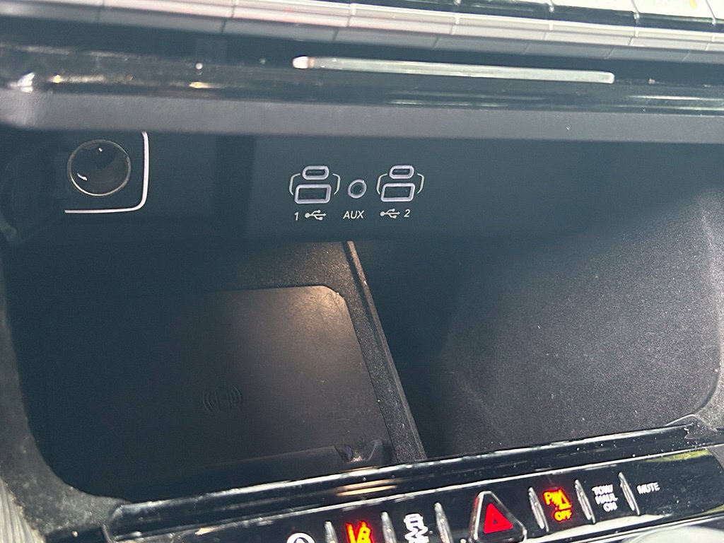 Used 2024 Jeep Wagoneer Series II w/ Flexible Seating Group AWD/4WD image 23