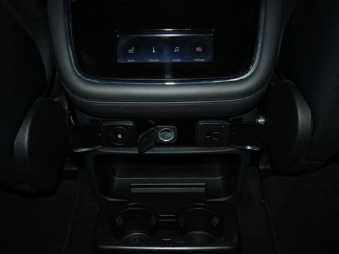 Used 2024 Lincoln Navigator L 4WD image 28