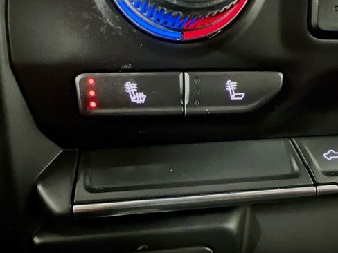 Used 2022 GMC Sierra 1500 SLE image 19