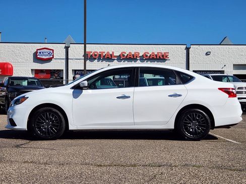Used 2019 Nissan Sentra S FWD image 9