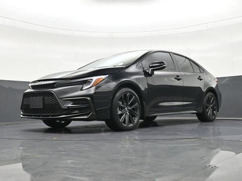 Used 2026 Toyota Corolla SE FWD image 18