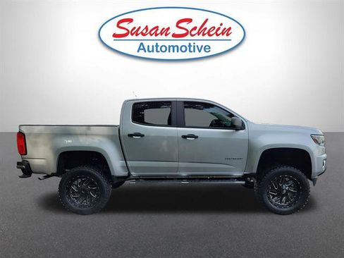 Used 2019 Chevrolet Colorado W/T RWD image 22