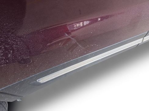 Used 2018 Ford Explorer XLT w/ Equipment Group 201A image 16