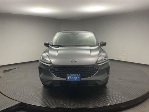 Used 2022 Ford Escape SE w/ SE Sport Appearance Package AWD/4WD image 2